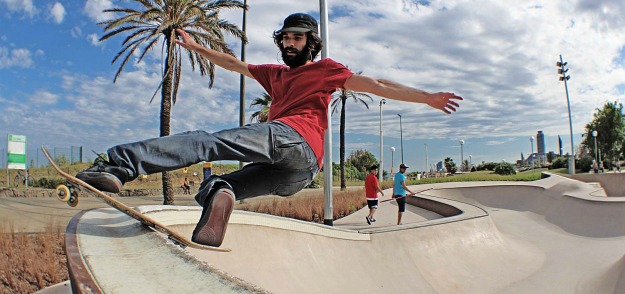 best top places spots for skate skating skateboarding in barcelona mar bella skatepark
